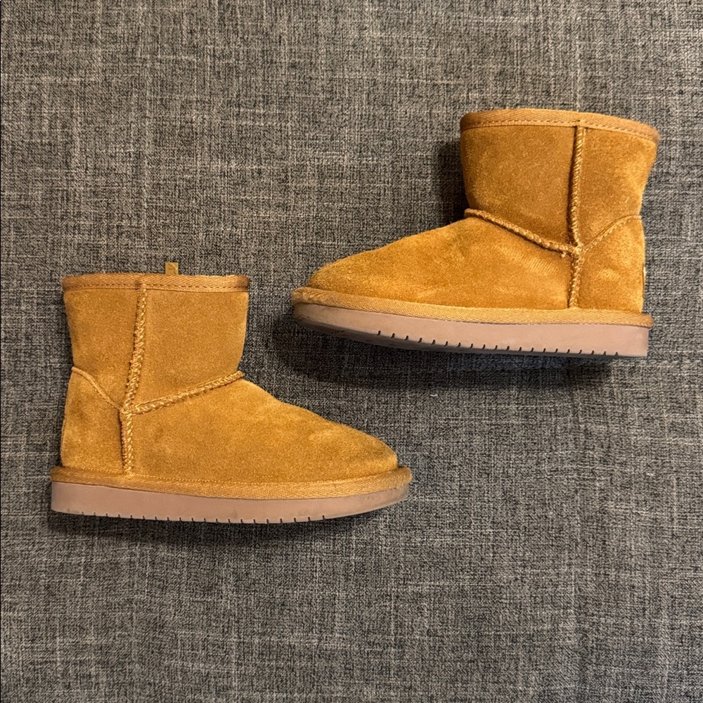 Koolaburra by UGG Kids T Koola Mini Boot Chestnut – Size US 9 (EU 26)